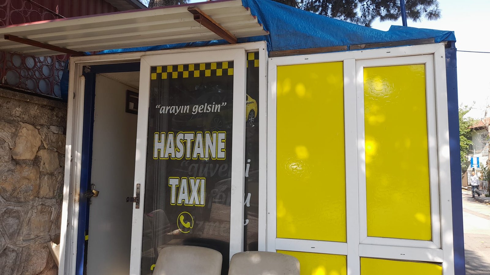 Yörükselim Çamlık Taksi durağı ve ofisi girişi